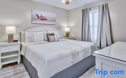 Pelican Beach Resort Condos