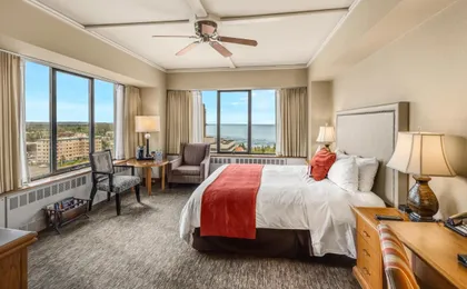 The Hotel Captain Cook