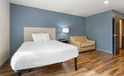 Extended Stay America Select Suites Orlando Airport