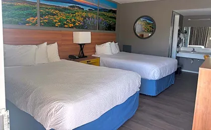 Days Inn & Suites by Wyndham Needles