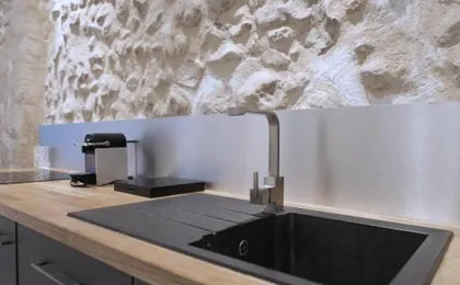 Ausone Beautiful loft apartment in historical center + terrace and parking