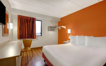 Motel 6 Minneapolis South - Lakeville