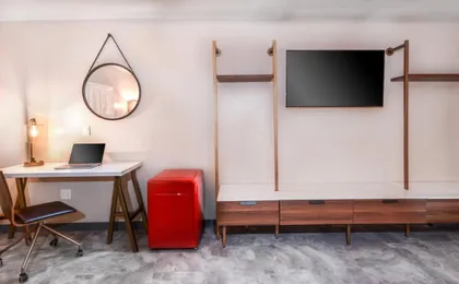 Hollywood Inn Suites Hotel