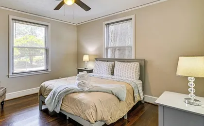 Charlotte Home 2 Mi to Center City: Free Parking!