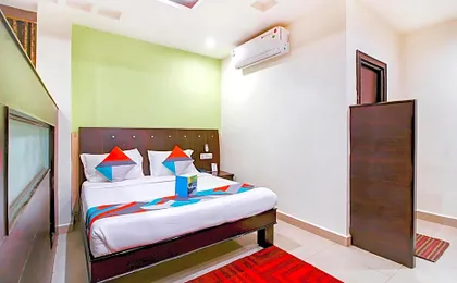 Collection O Alekhya Residency