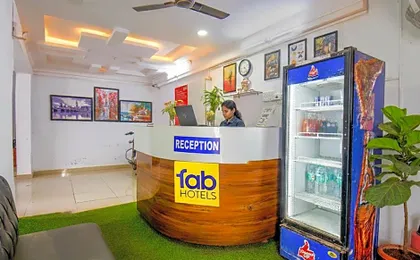Fabhotel Keshava executive - Nr Mahadji Shinde chhatri