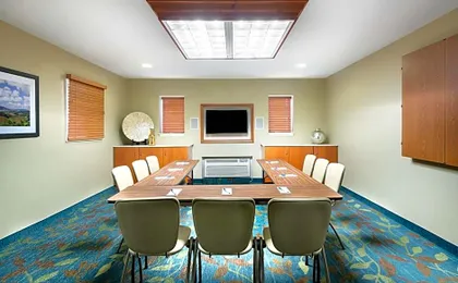 Candlewood Suites Sterling By IHG