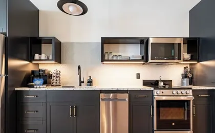 2BR Beautiful Space + Private Bedroom Patio | The Mayfair
