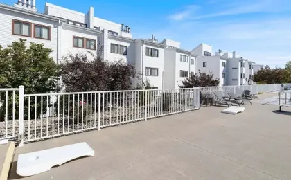 Pet-friendly Condo at Mm-19 w/ Boat Slip & Lake Views
