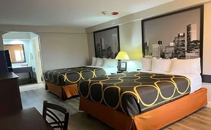Super 8 by Wyndham Mont Belvieu/Baytown East