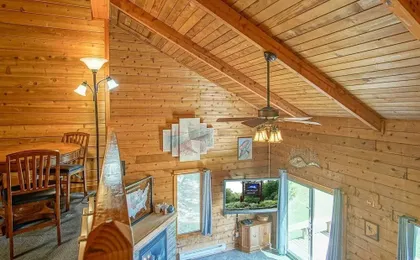 Powder Monkey #14: 3 Bedrooms, 2 Full Baths: Ski to Your Door!