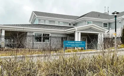 Waterfront Hyannis Home Near Ferry