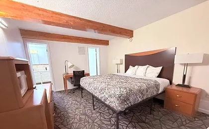 Tomahawk Motor Lodge Riverton US-26