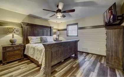 Emmas Rare Find by Beyond Expectations Cabin With Hot Tub
