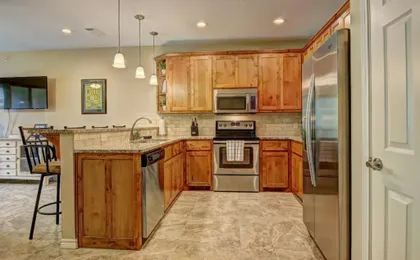 Rivendell RG 208 in Canyon Lake