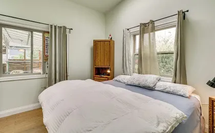 7 Mi to Dtwn Portland: Quiet Yet Central Home