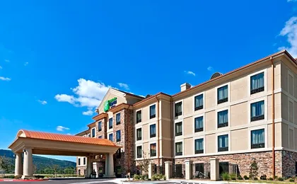 Holiday Inn Express & Suites Poteau By IHG