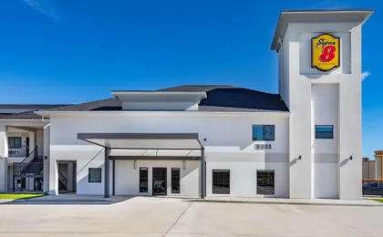 Super 8 by Wyndham Houston NW Beltway 8