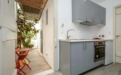 Depis Place & Apartments