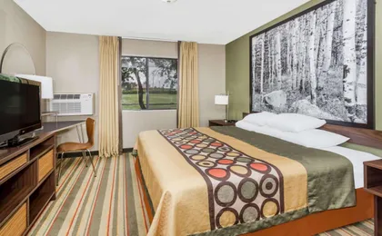 Super 8 by Wyndham Montrose