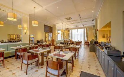 Green Court Residence City Center Shanghai Aparthotel