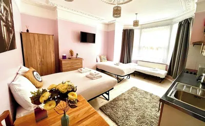 United Lodge Hotel And Apartments