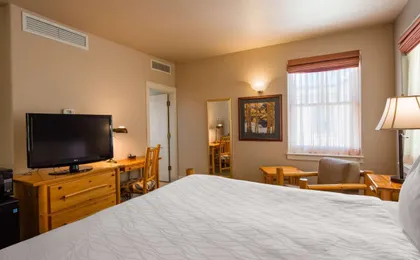 Best Western Plus Plaza Hotel