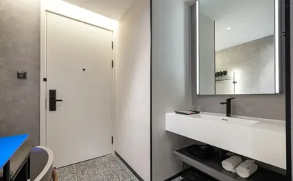 Shanghai Minhang Maqiao Atour Light Hotel