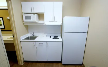 Extended Stay America Greensboro Wendover Ave. Big Tree Way
