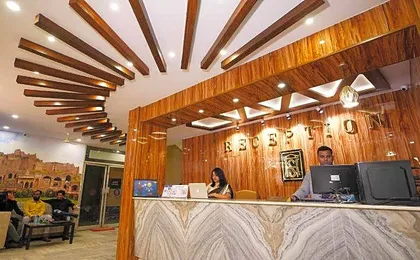 New Hotel Suhail