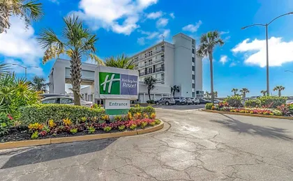 Holiday Inn Resort Oceanfront @Surfside Beach By IHG