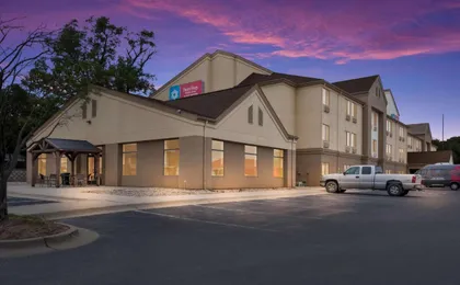 Surestay Plus Hotel by Best Western Coralville Iowa City