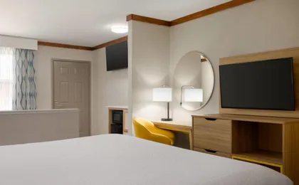 Days Inn by Wyndham Suites Fredericksburg