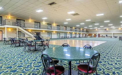 Red Roof Inn & Conference Center Wichita Airport