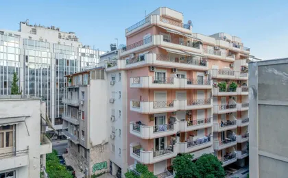 2 Bedroom Renovated Apartment with a View