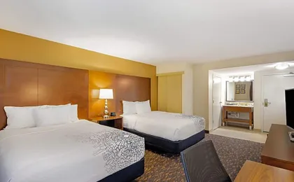 La Quinta Inn & Suites by Wyndham Oakland - Hayward