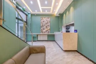 Dequan Chaoyang Park Hotel, Near Beijing Chaoyang Railway Station And Chaoyang Park