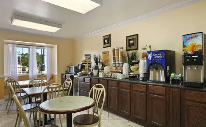 Microtel Inn & Suites by Wyndham Baton Rouge