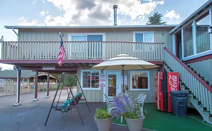 Swiss Holiday Lodge