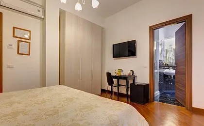 Little Rhome Suites