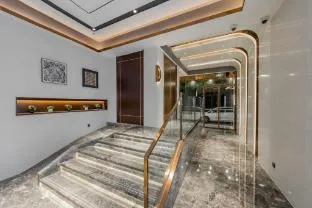 Home Inn Plus Shanghai Lujiazui Dongfang Road