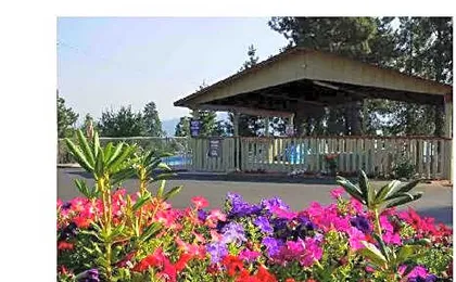 Swiss Holiday Lodge