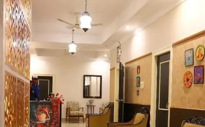 CrossRoads - An Apartment Hotel