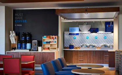 Holiday Inn Express & Suites Lindale