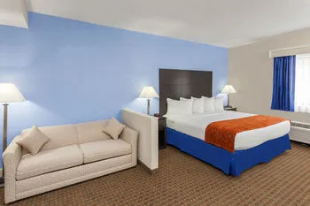 Baymont Inn & Suites Mundelein Libertyville Area