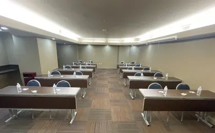 Holiday Inn Express & Suites Cleveland Downtown