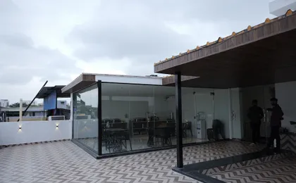 Lux Living Hotel