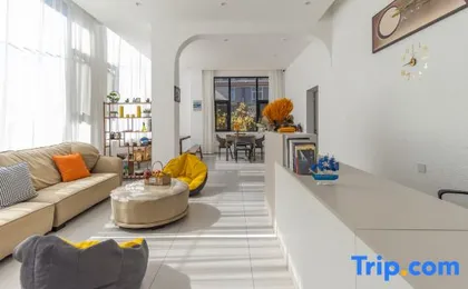 Mountain Front, Under the Moon | Valuri Breeze, Sea View Vacation Stay (Santorini Branch)