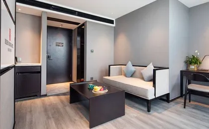 Rezen Dong Hotel (Hangzhou Xixi Longhu Paradise Walk)