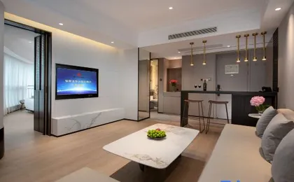 Fuqinglong Huatian Holiday Hotel (Shenzhen Convention and Exhibition Center)